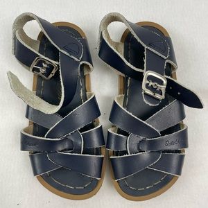 Girls Size 8 The Original Saltwater Buckle Sandal Navy Blue